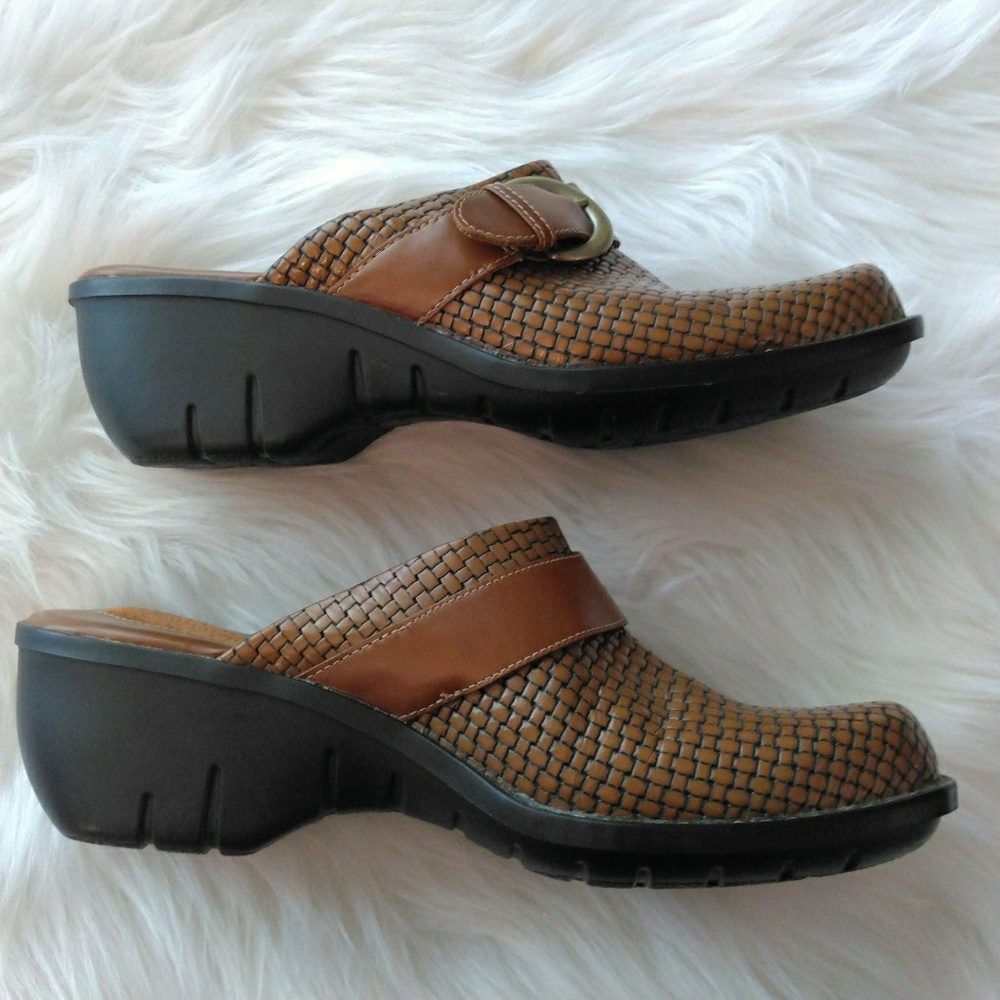 Clarks Artisan Leather Basket Weave Clogs 8.5M - Picture 3 of 8